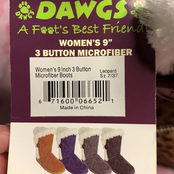 Boots - Picture 4 of 4